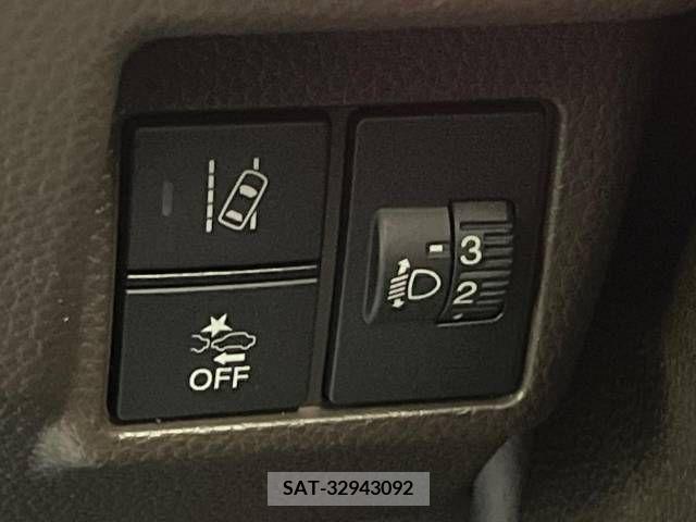 Honda N BOX 2022-03 227145-6