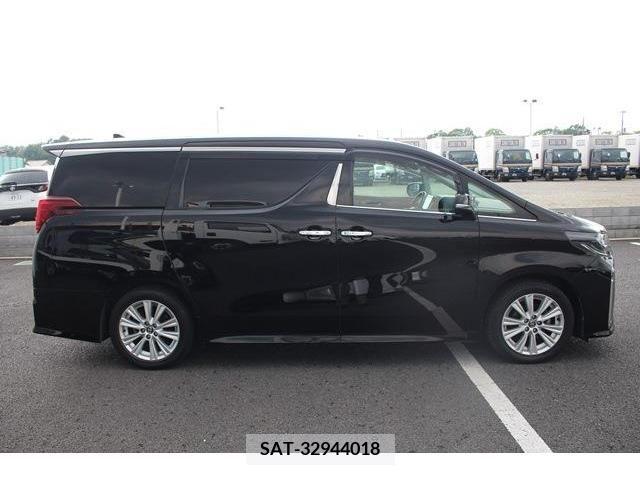 Toyota ALPHARD 2018-04 282257-10