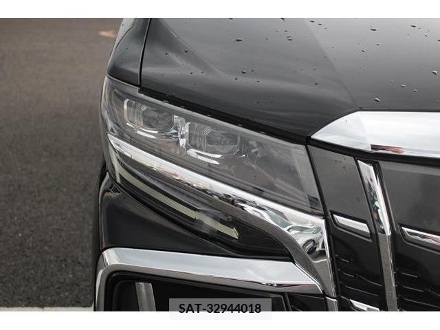 Toyota ALPHARD 2018-04 282257-12