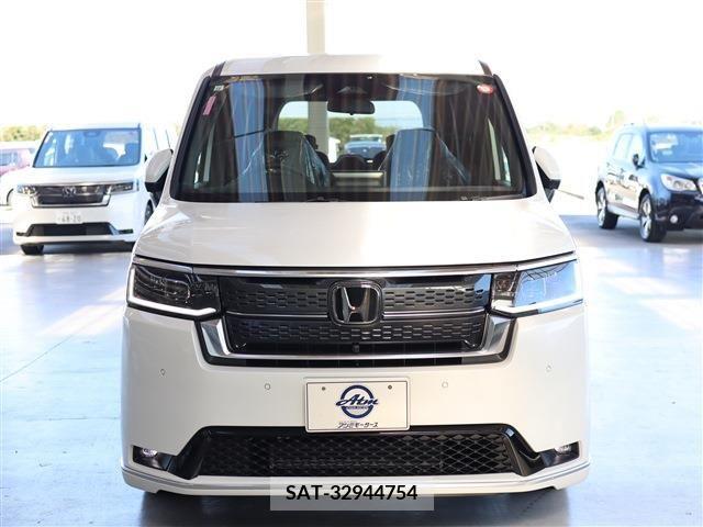 Honda e 2023-10 372029-1