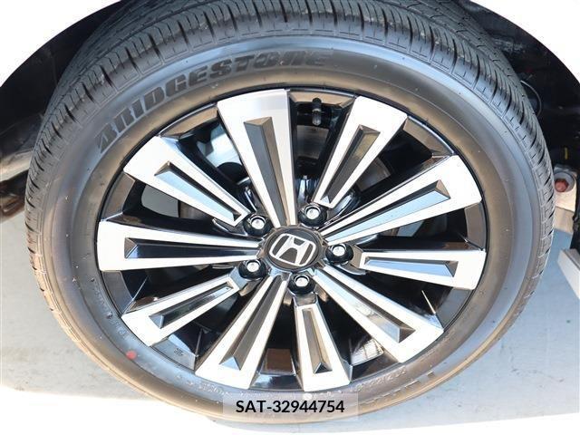 Honda e 2023-10 372029-9