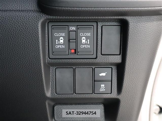 Honda e 2023-10 372029-17