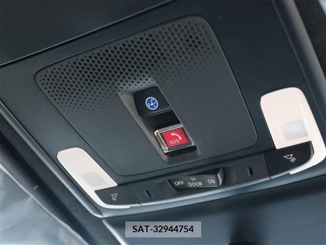 Honda e 2023-10 372029-16