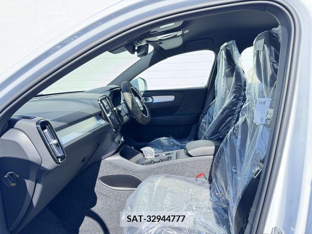 Volvo XC40 2024-04 370261-14
