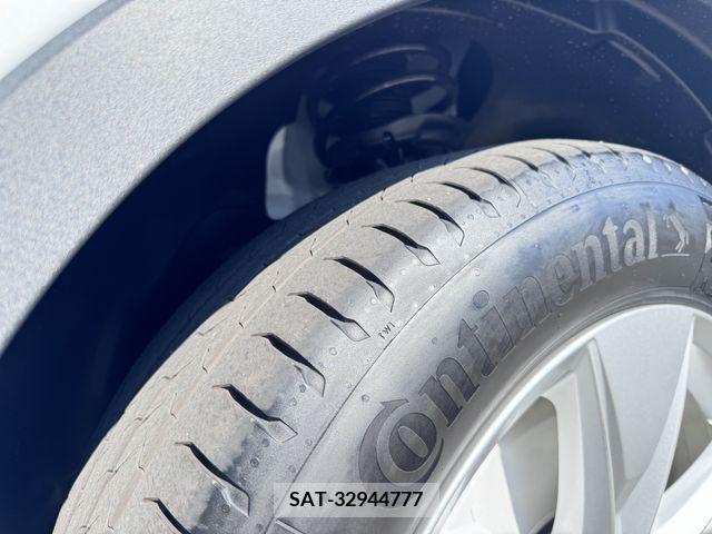 Volvo XC40 2024-04 370261-10