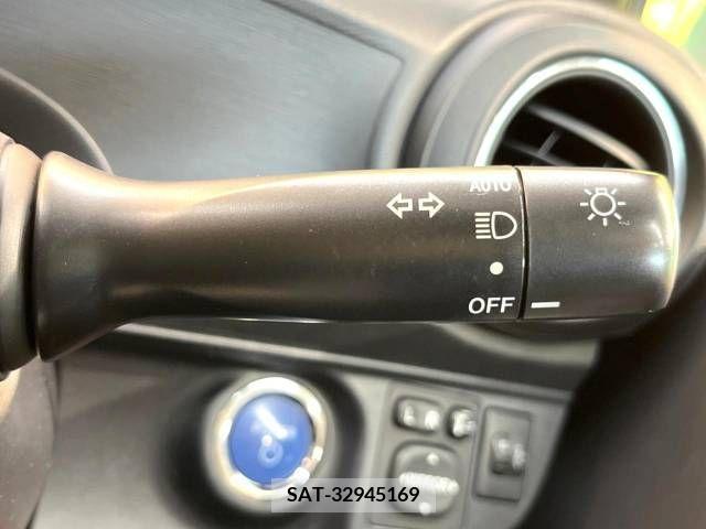 Toyota AQUA 2012-07 356184-5