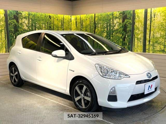 Toyota AQUA 2012-07 356184-16