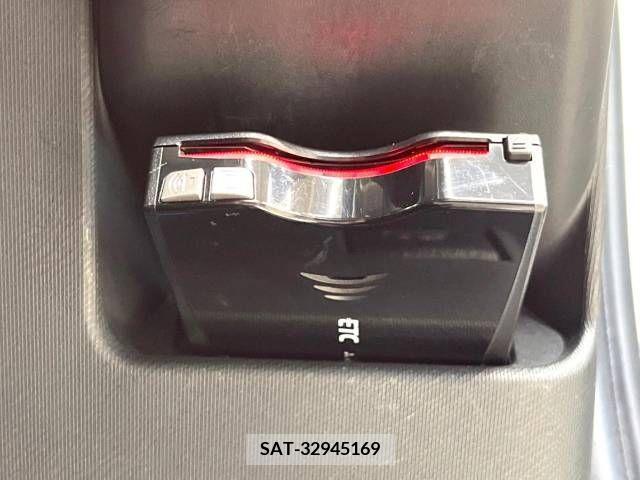 Toyota AQUA 2012-07 356184-7