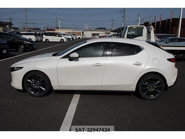 Mazda MAZDA3 2019-09 233666-8