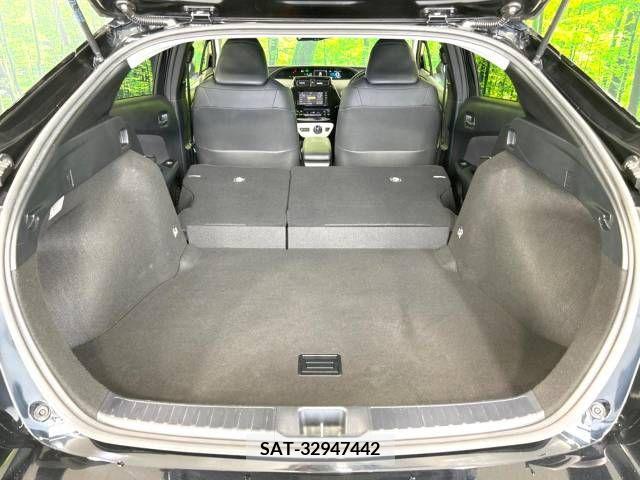 Toyota PRIUS 2017-08 282134-11
