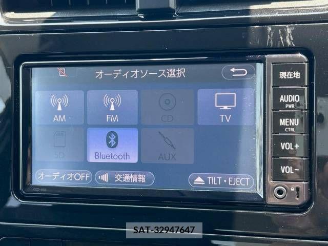 Toyota PRIUS 2016-11 322268-4