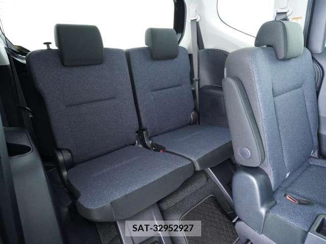 Toyota SIENTA 2018-02 285103-7