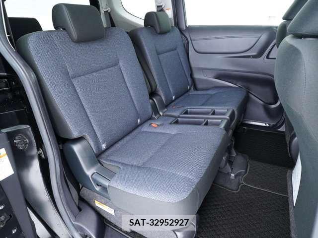 Toyota SIENTA 2018-02 285103-6