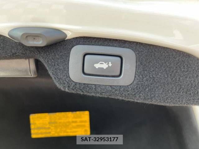 Lexus LS 2013-07 224132-19
