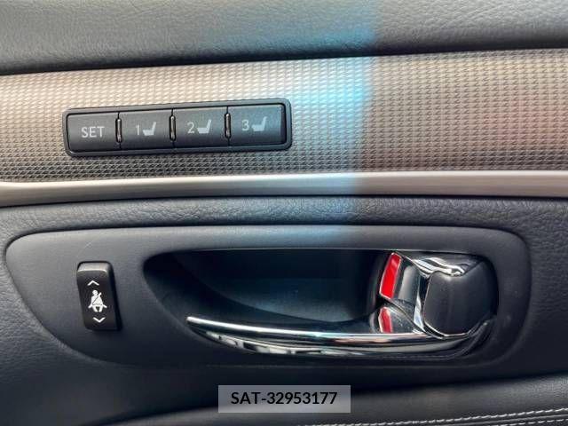 Lexus LS 2013-07 224132-6