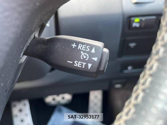 Lexus LS 2013-07 224132-4