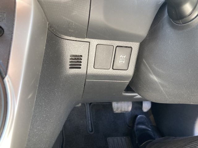 Toyota WISH 2011-06 9678-10