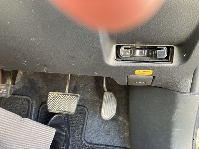 Toyota WISH 2011-06 9678-12