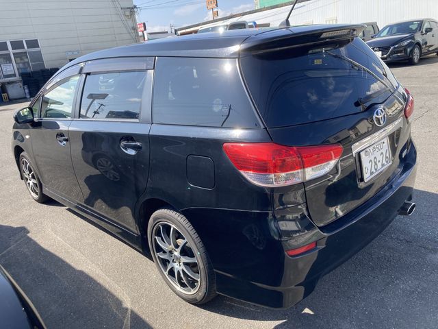 Toyota WISH 2011-06 9678-3