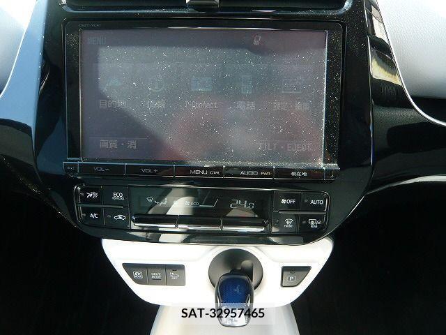 Toyota PRIUS 2016-08 218855-4