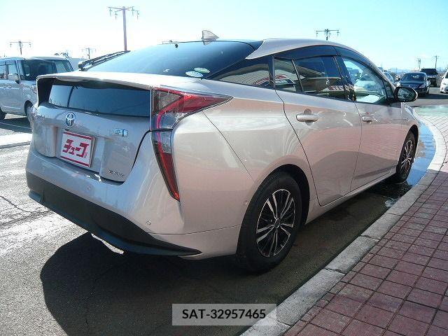 Toyota PRIUS 2016-08 218855-8
