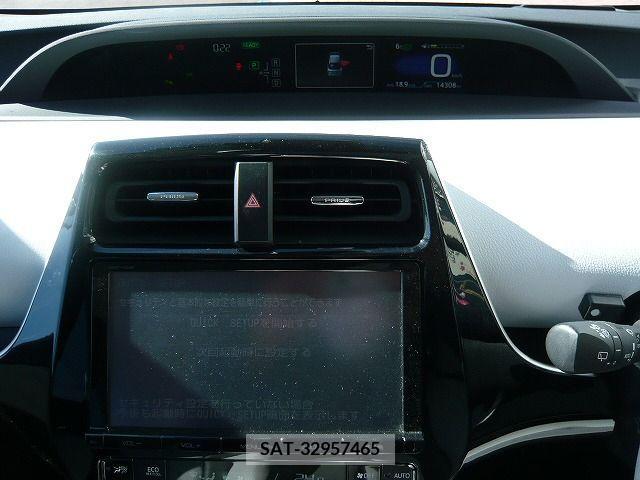 Toyota PRIUS 2016-08 218855-7