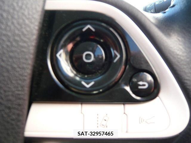 Toyota PRIUS 2016-08 218855-14
