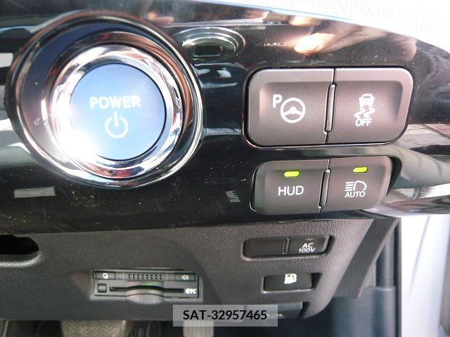 Toyota PRIUS 2016-08 218855-19