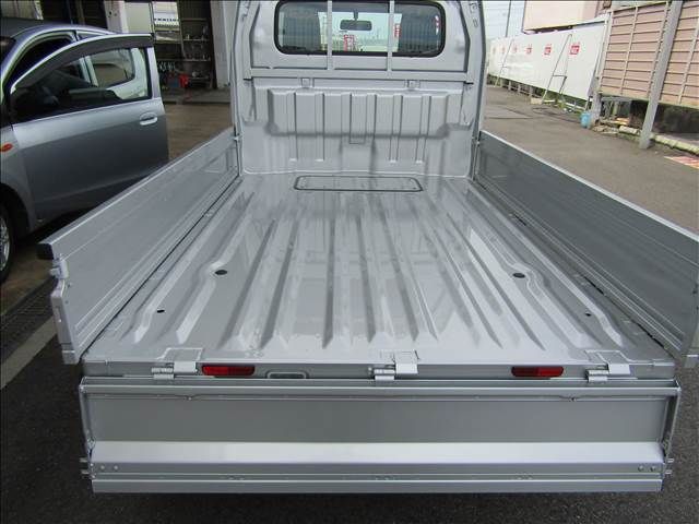 Suzuki CARRY TRUCK 2023-08 9417-25