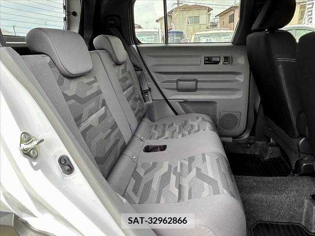 Daihatsu TAFT 2023-10 348494-18
