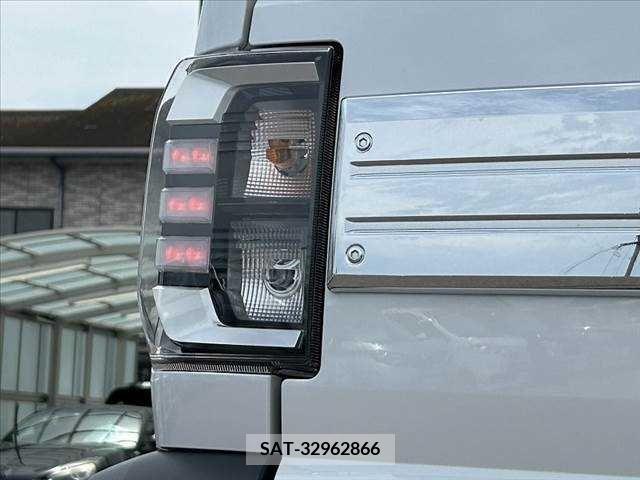Daihatsu TAFT 2023-10 348494-26