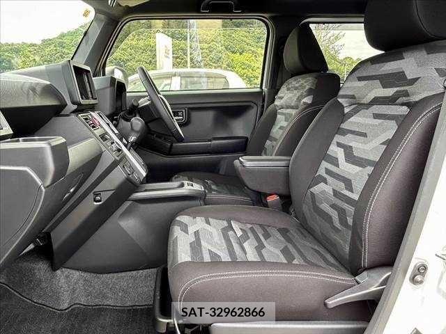 Daihatsu TAFT 2023-10 348494-16