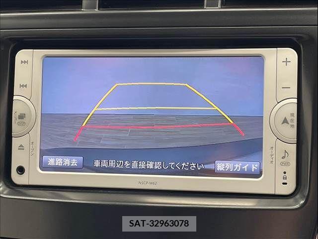 Toyota PRIUS ALPHA 2013-12 282502-3