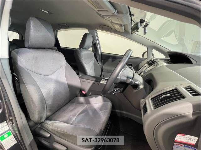 Toyota PRIUS ALPHA 2013-12 282502-8