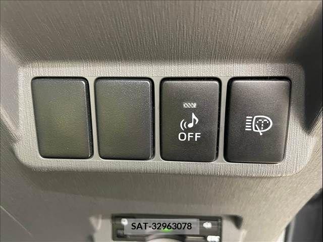 Toyota PRIUS ALPHA 2013-12 282502-6