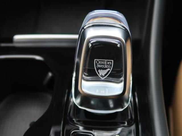 Volvo XC40 2019-09 187020-8