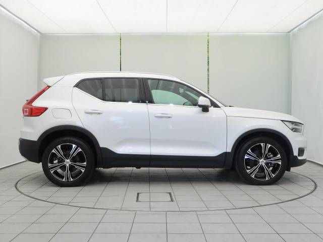 Volvo XC40 2019-09 187020-17