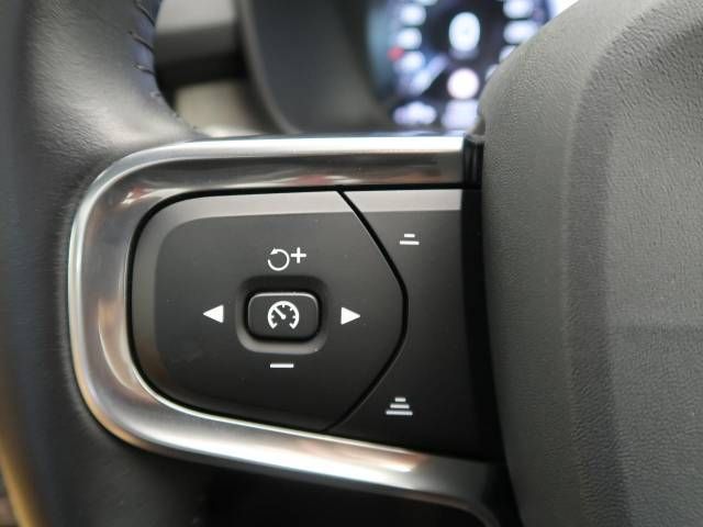 Volvo XC40 2019-09 187020-9