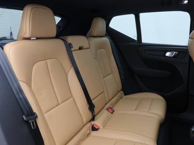 Volvo XC40 2019-09 187020-12