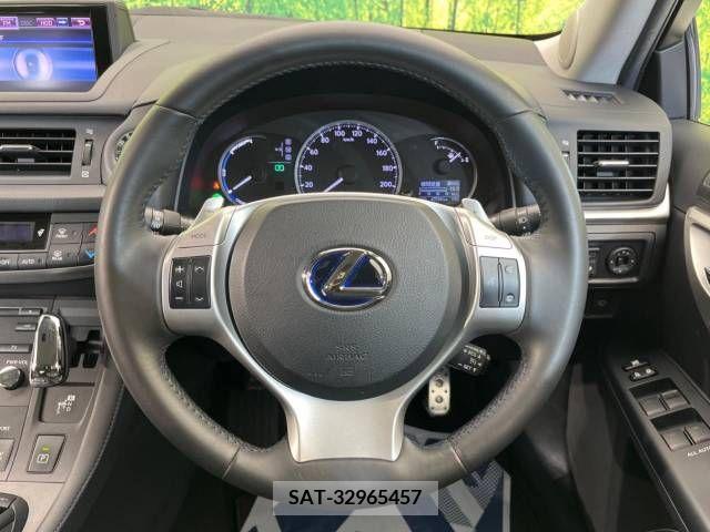 Lexus CT 2012-12 275217-11