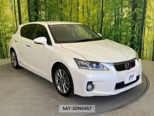 Lexus CT 2012-12 275217-16