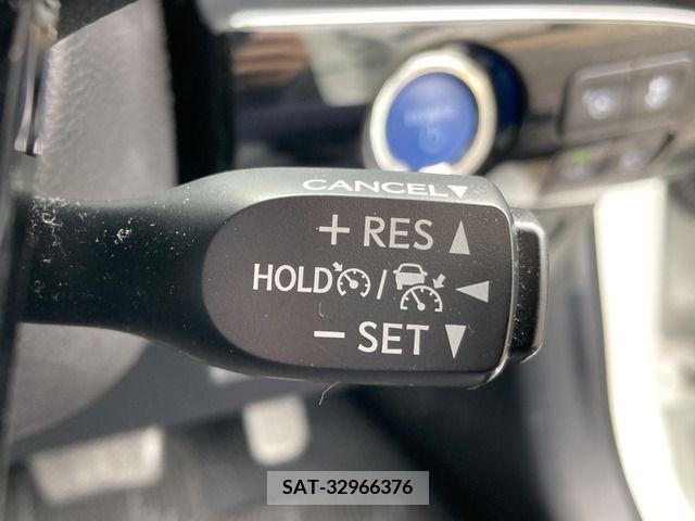 Toyota PRIUS 2019-10 215217-16