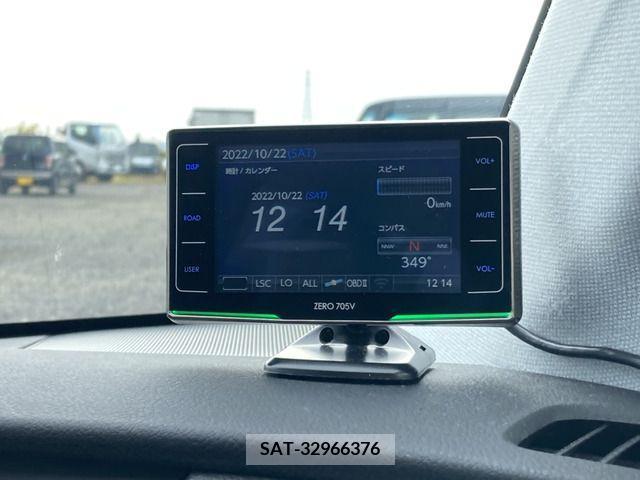 Toyota PRIUS 2019-10 215217-19
