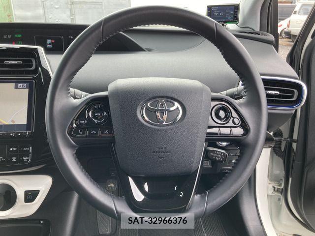Toyota PRIUS 2019-10 215217-11