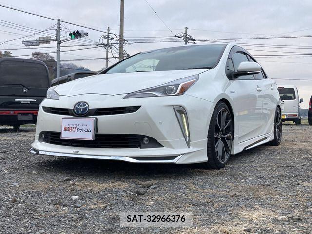Toyota PRIUS 2019-10 215217-2
