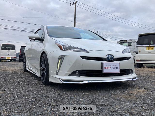 Toyota PRIUS 2019-10 215217-8