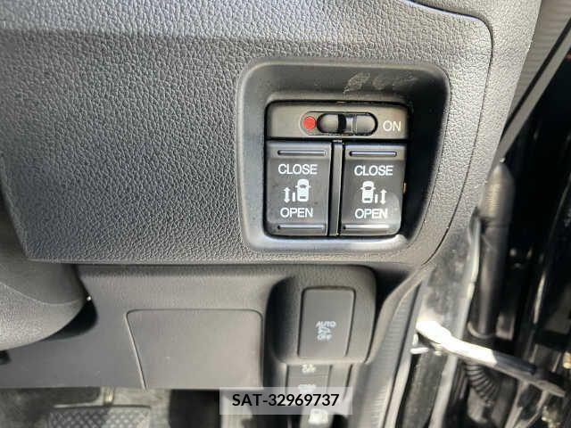 Honda N BOX CUSTOM 2016-08 348904-5