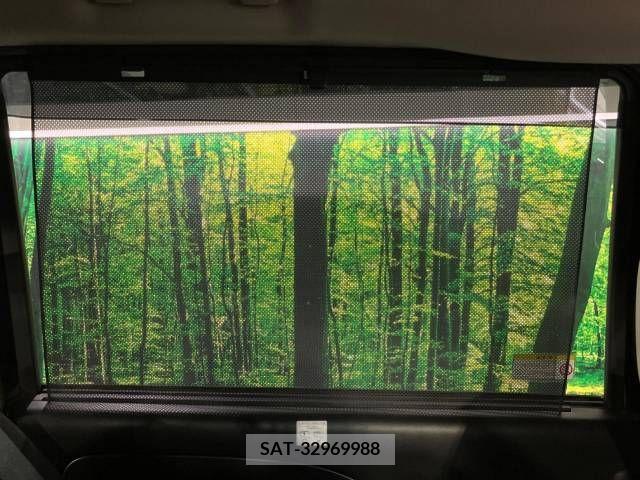 Toyota NOAH 2023-04 207582-19