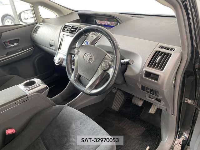 Toyota PRIUS ALPHA 2014-12 250221-19