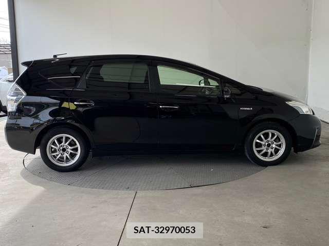 Toyota PRIUS ALPHA 2014-12 250221-9
